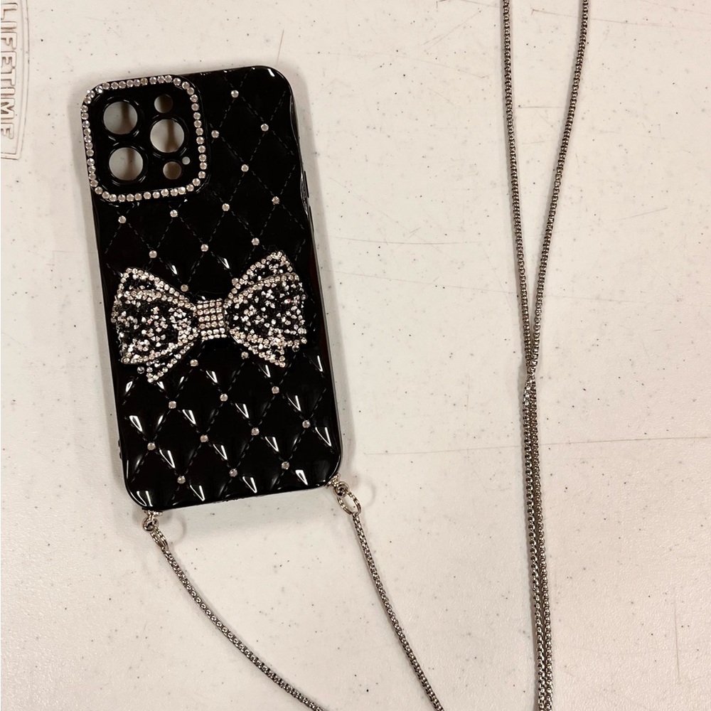 🌹iPhone 13 Pro Max Elegant Black Rhinestone Bow Phone Case